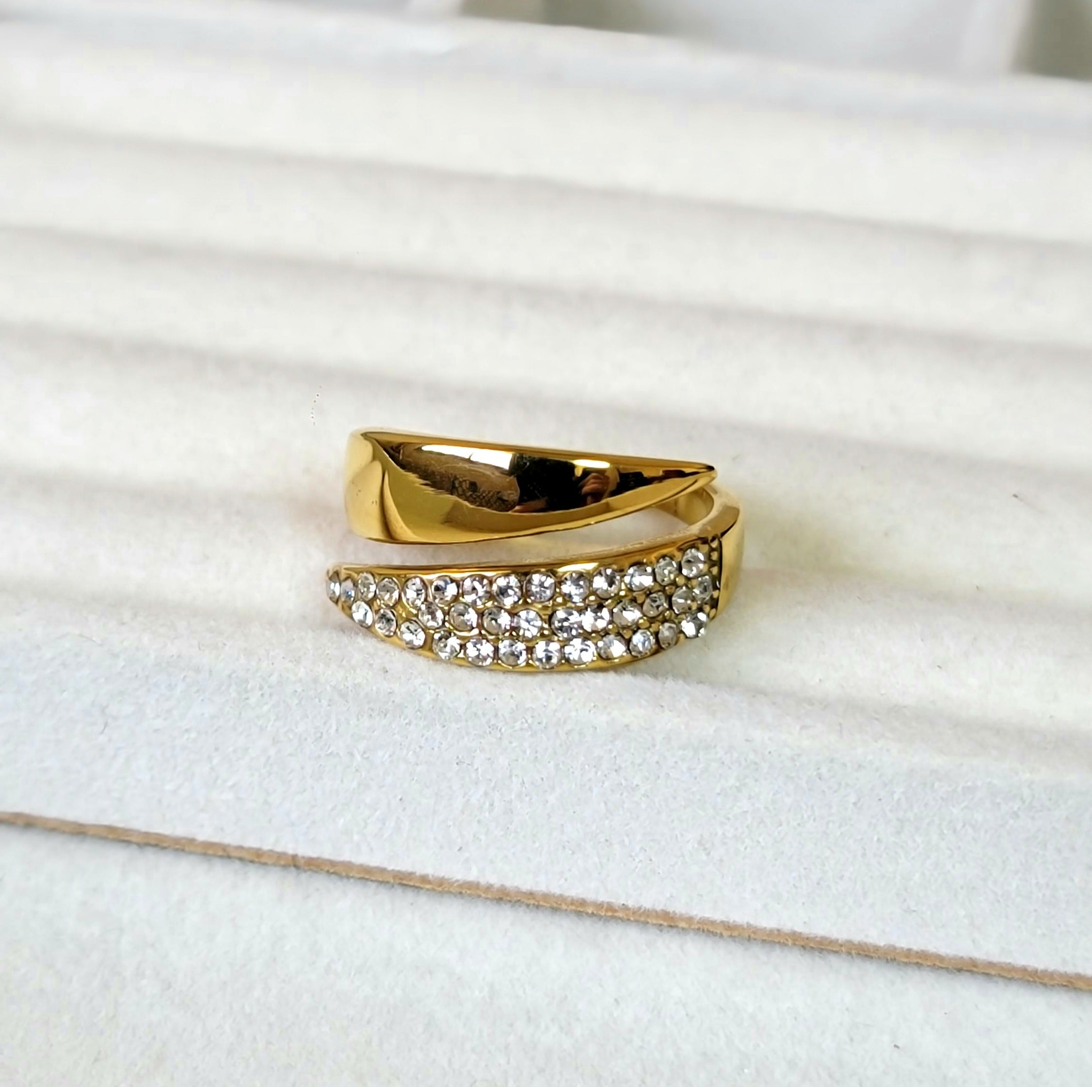 Crystal Twist Ring