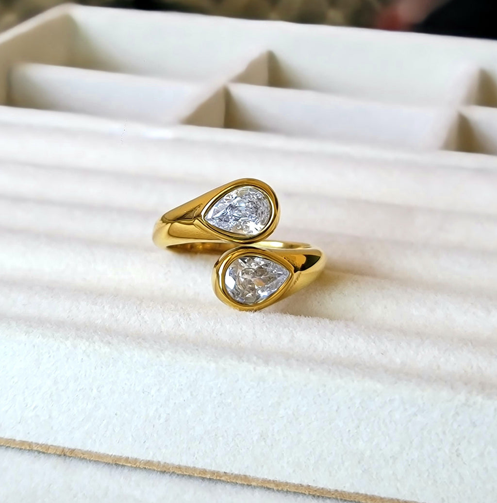 Twinshine Ring