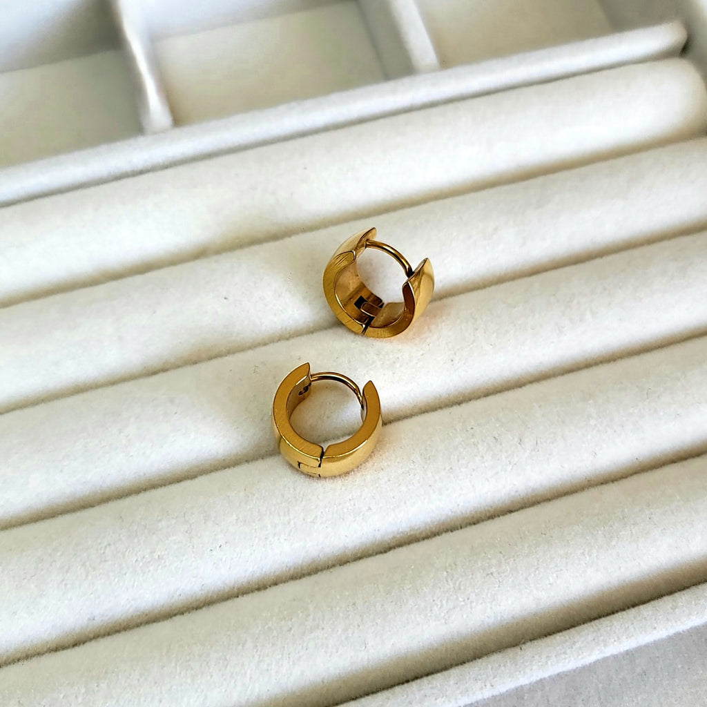 Minimalistic Hoop Earrings