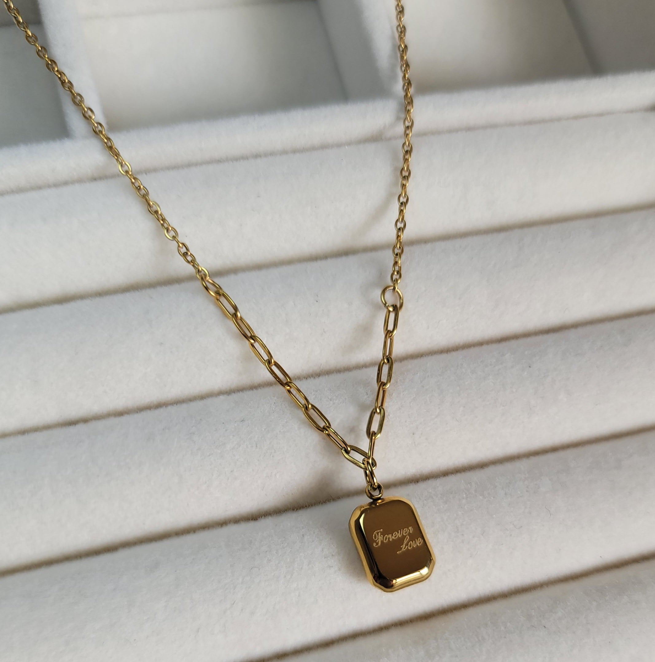 Golden Leaf Necklace