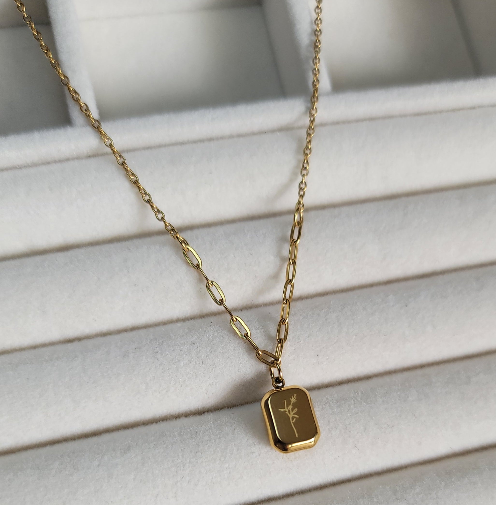 Golden Leaf Necklace